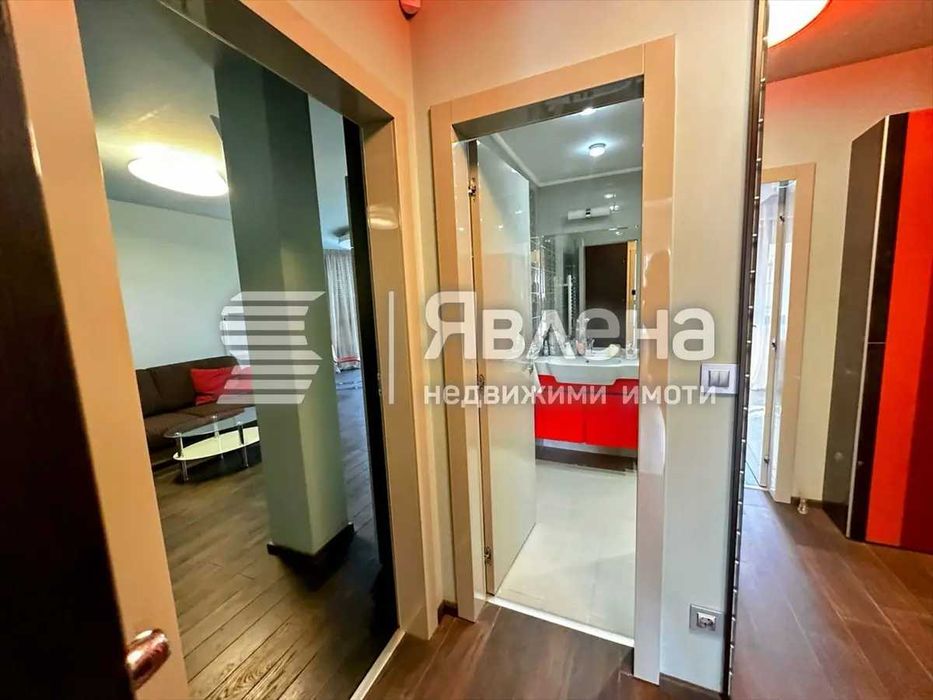 Дава се под наем Двустаен апартамент в София, Център - 90 кв.м за 997.05 € - Снимка #11