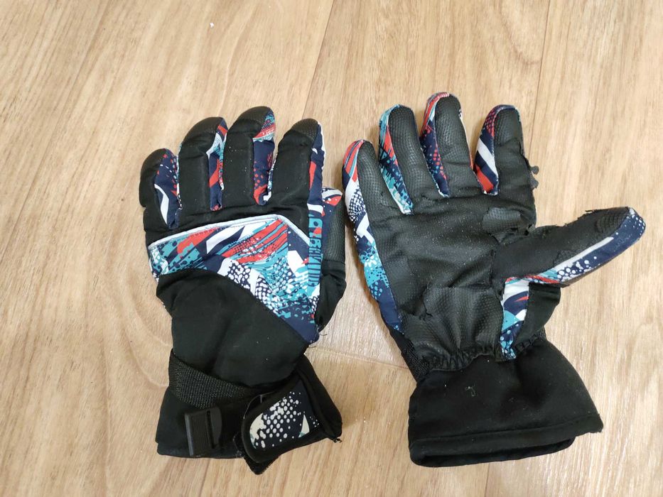 Отдам даром зимние перчатки
