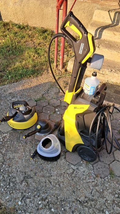 Aparat spalat cu presiune Karcher