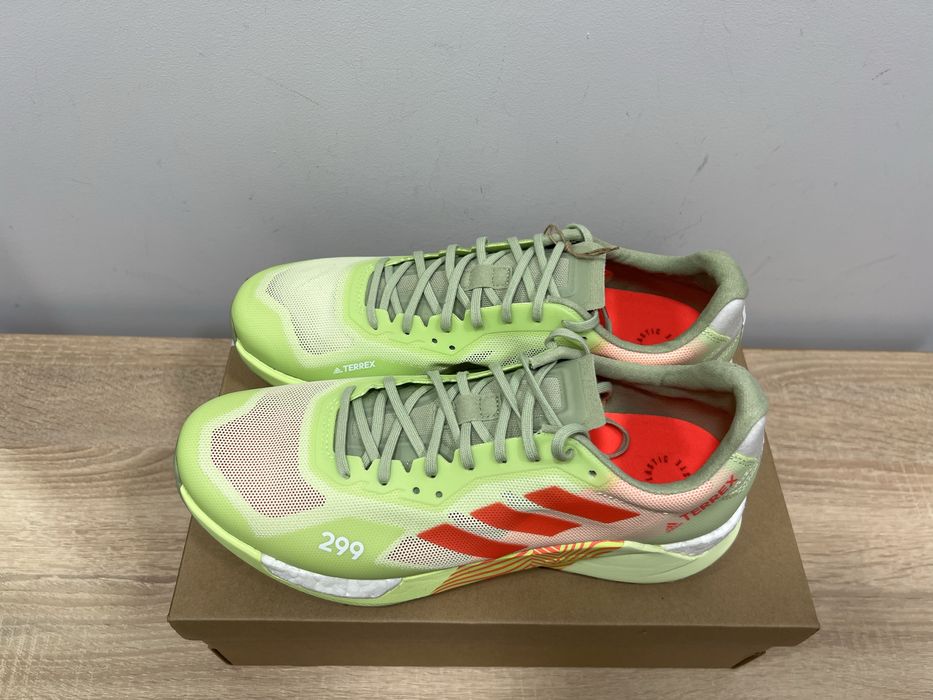 Чисто нови Adidas agravic ultra