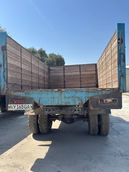 Zil 130 srochna sotiladi