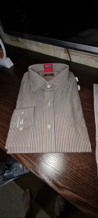 Продам мужские рубашки.