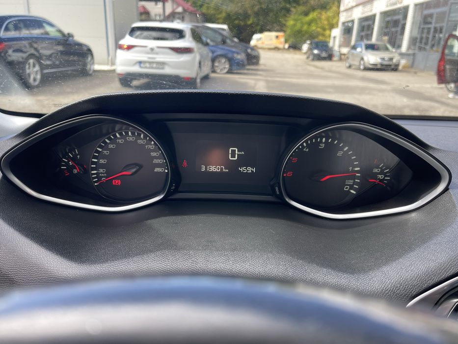 Peugeot 308 T9 2016