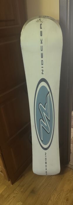 Сноуборд Nidecker с автомати и екипировка