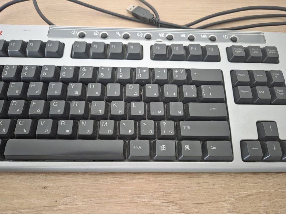 Продавам клавиатура Compaq