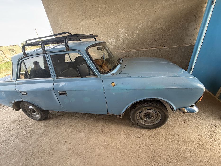 Moskvich 412 sotiladi holati alo darajada.hamma hujjatlari br