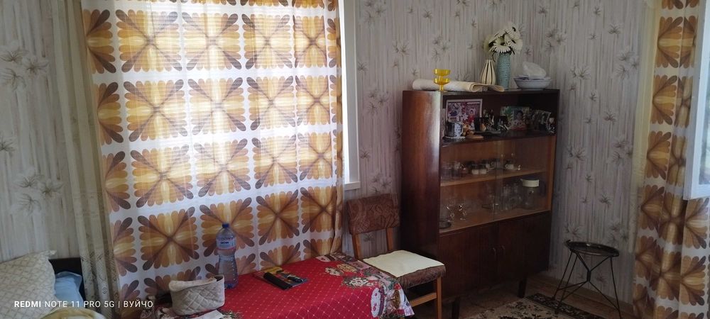 Продава се къща в с.Садовец-Плевенско .86 квадрата къща.На два етажа. Двор-560 кв.м.