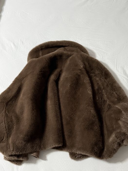 Haina blana artificiala