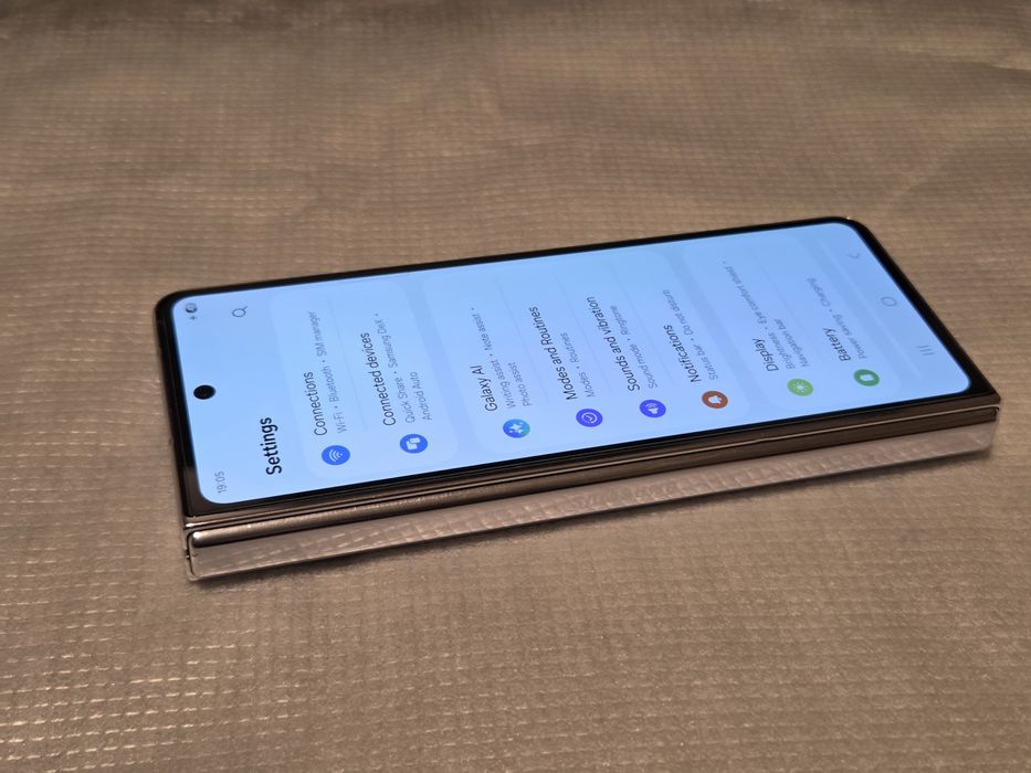 Samsung Galaxy Z Fold 5  12/256
