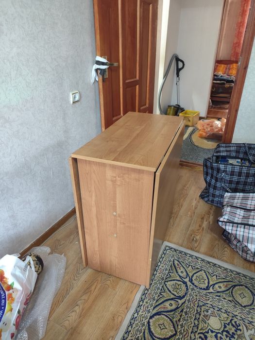 Продам два стола