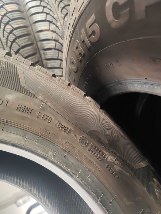 4бр.летни гуми 215/70/15C Continental