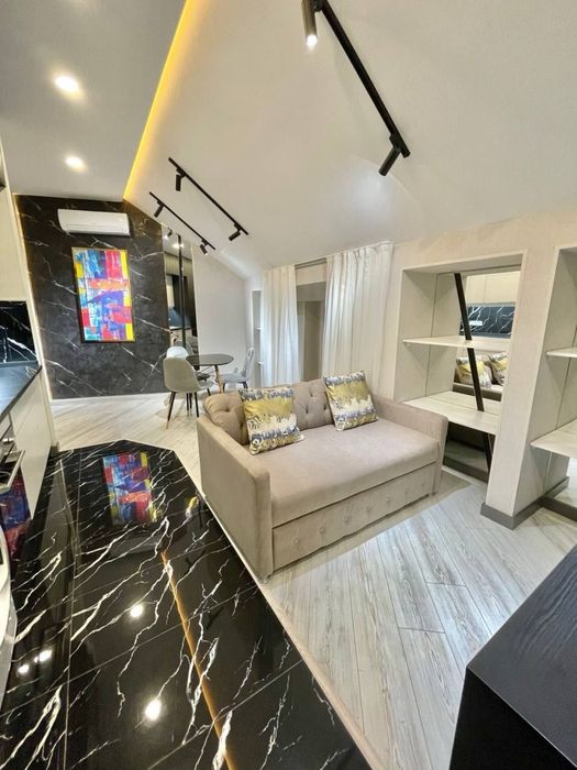 Аренда Ц-2 Алайский 2/8/8 50 м2