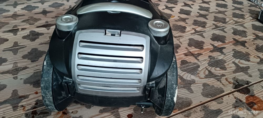 Пылесос Sinbo SVC-3449 — 1800W, б/у, без насоса