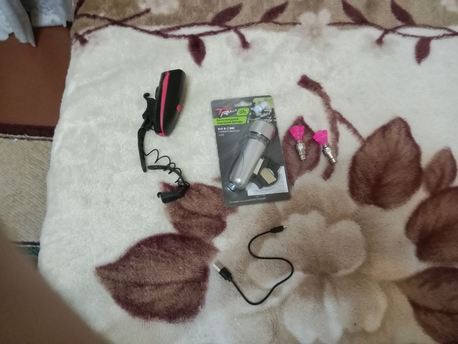 Продам велоаксы для велика