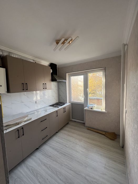 Продается 2х комнатная квартира Чирчик