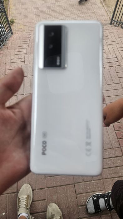 Poco f 5 pro 512