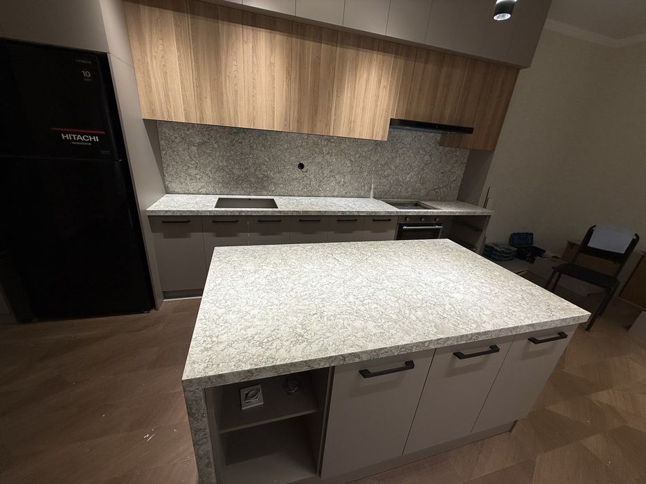 Столешница кварс и акрил