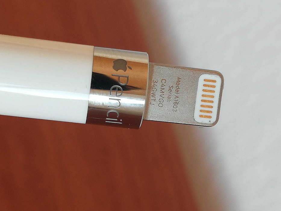 2 броя Apple Pencil 1gen