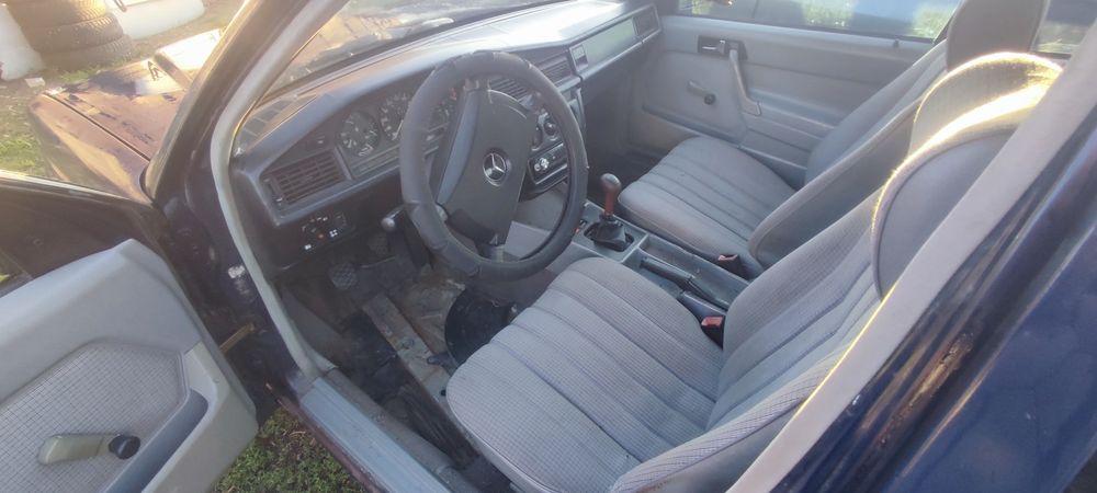 Мерс 190 по запчастям