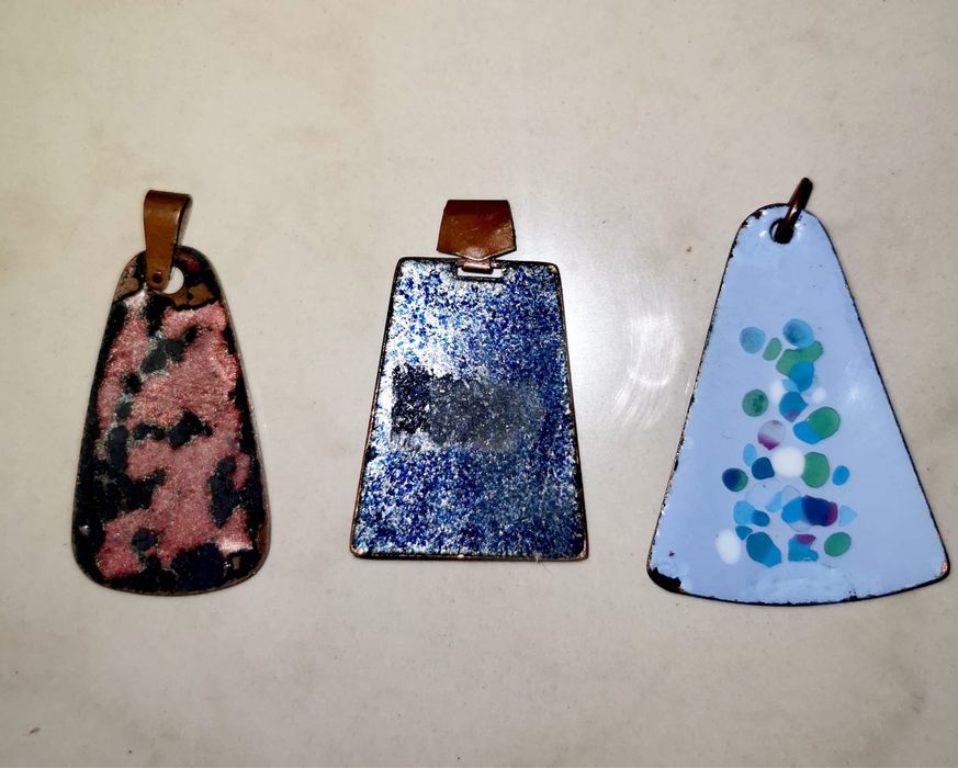 Бижу винтидж висулки емайлирано колие медно 50-60г. Хипи Яко за 3 бр.