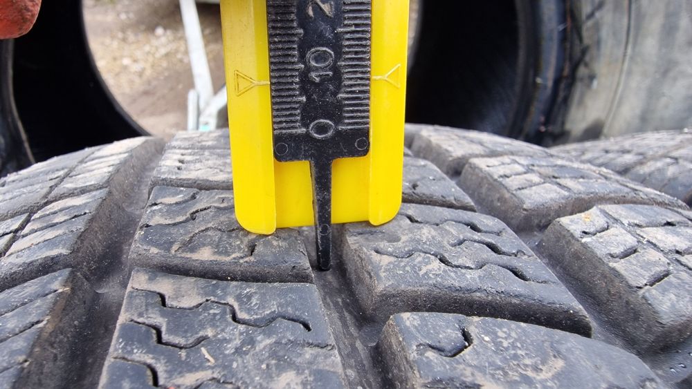 Anvelope 215/65R16C marca Vredestein, DOT 2024,M +S, 8 mm