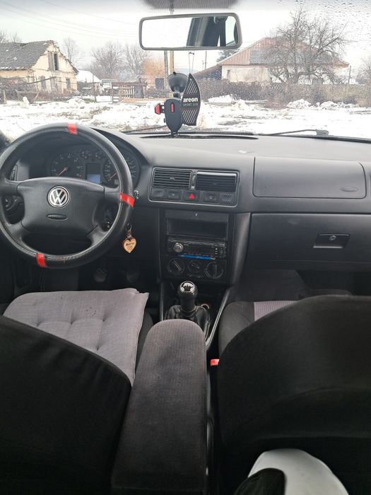 Vând golf 4 -coupe 1.6 16 v 105cp cod motor BCB