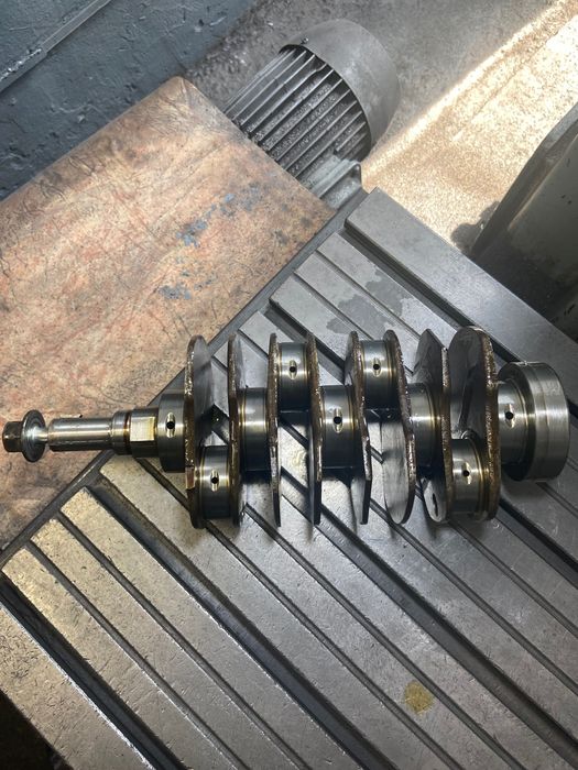 Коленвал SUBARU 2.0