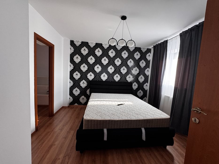 De inchiriat apartamnet 2 camere, 2 bai, langa mall, terasa