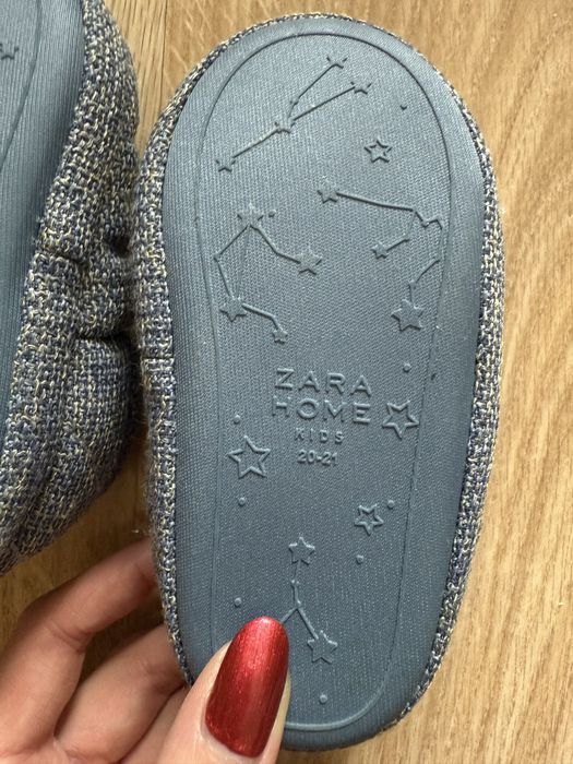 Нови бебешки пантофи Zara home
