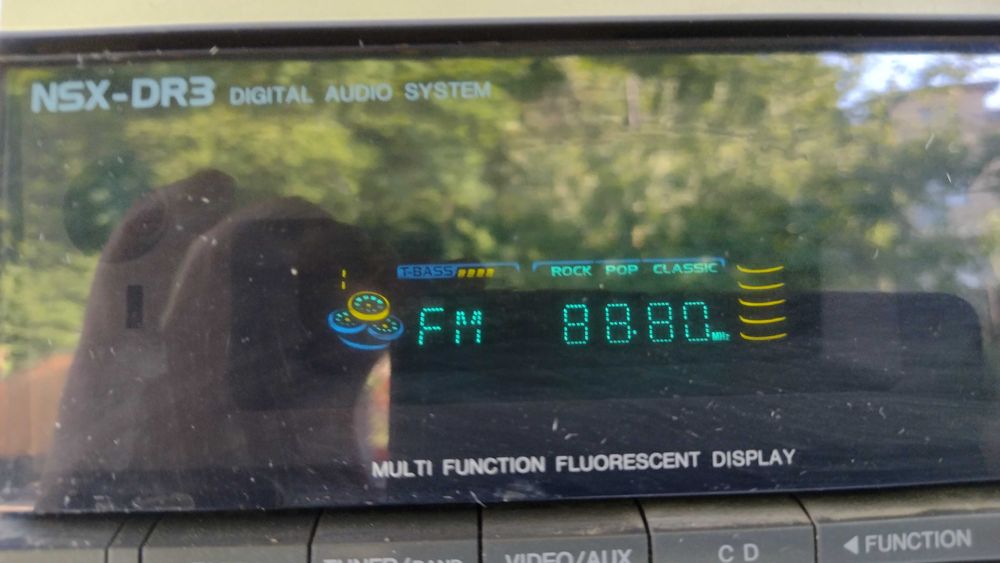 Vând sistem audio AIWA