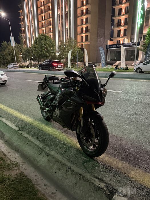 QJ moto 600 RR---