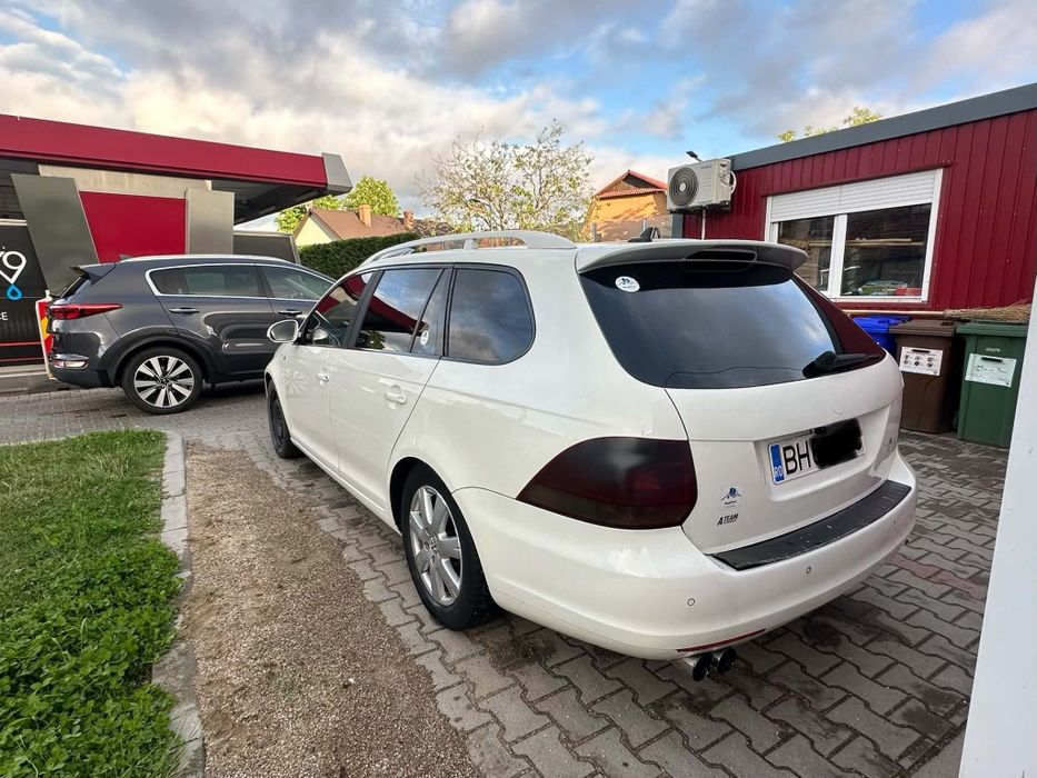 Vând   Golf    5