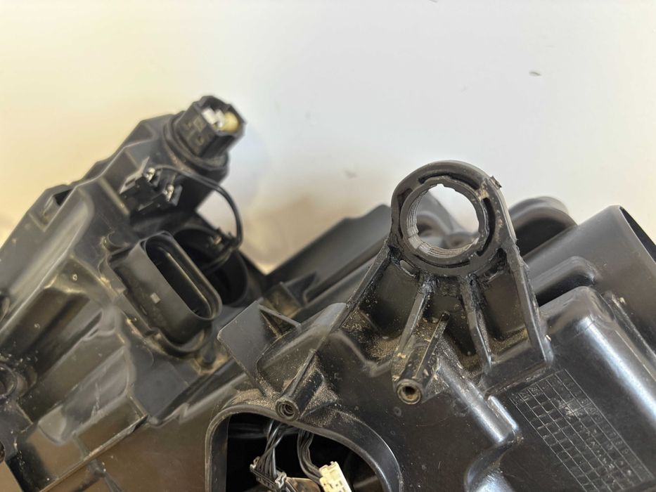 Far dreapta halogen led Skoda Scala dupa 2019 cod 657941016