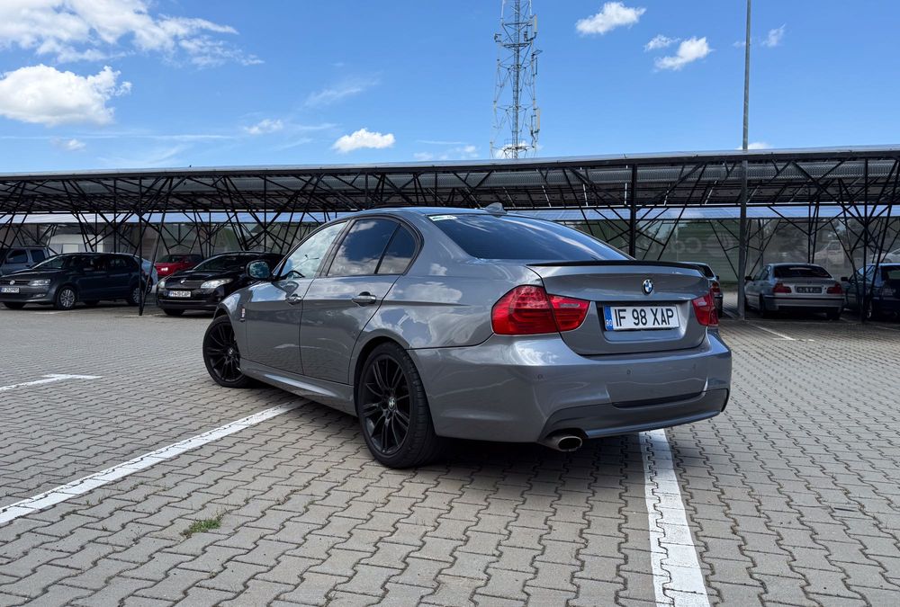 BMW 3 Series 2011 — imagine 3