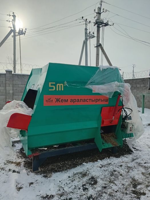 Кормосмеситесь измельчитель соломы