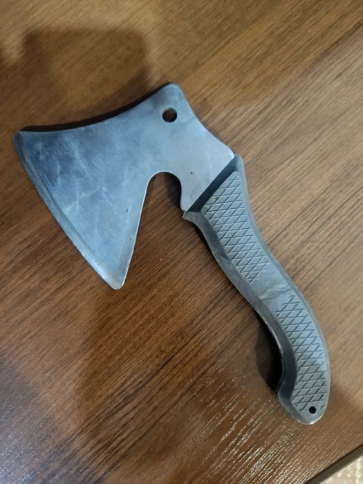 Топорик кухонный.