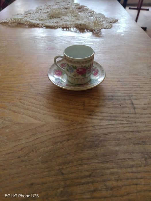 Чаши 6 бр. и  кана