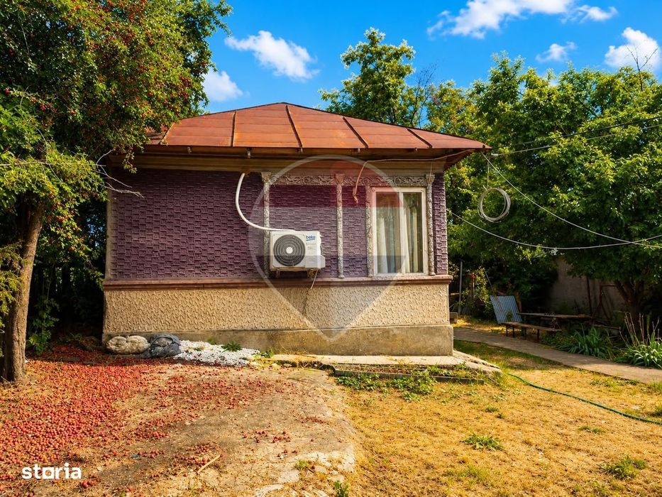 Casă traditionala cu teren 1200 mp Crucea de Piatra - Calugareni
