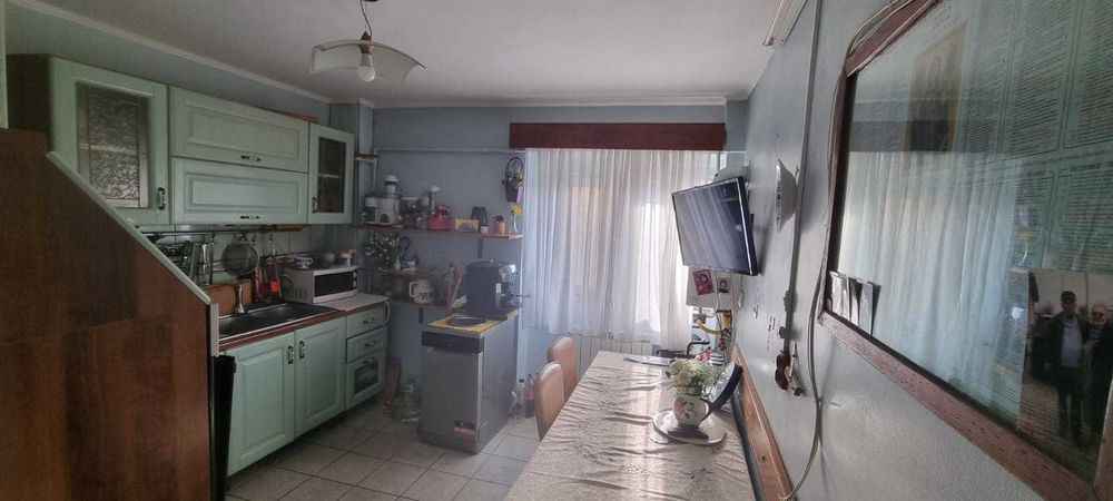 Vand apartament 4 camere