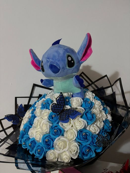 Buchete de flori cu 101 trandafiri