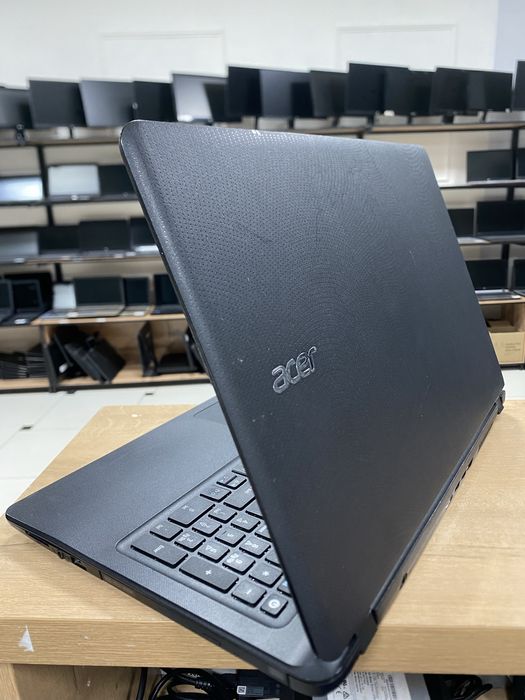 Ноутбук Pentium R/RAM4/HDD600