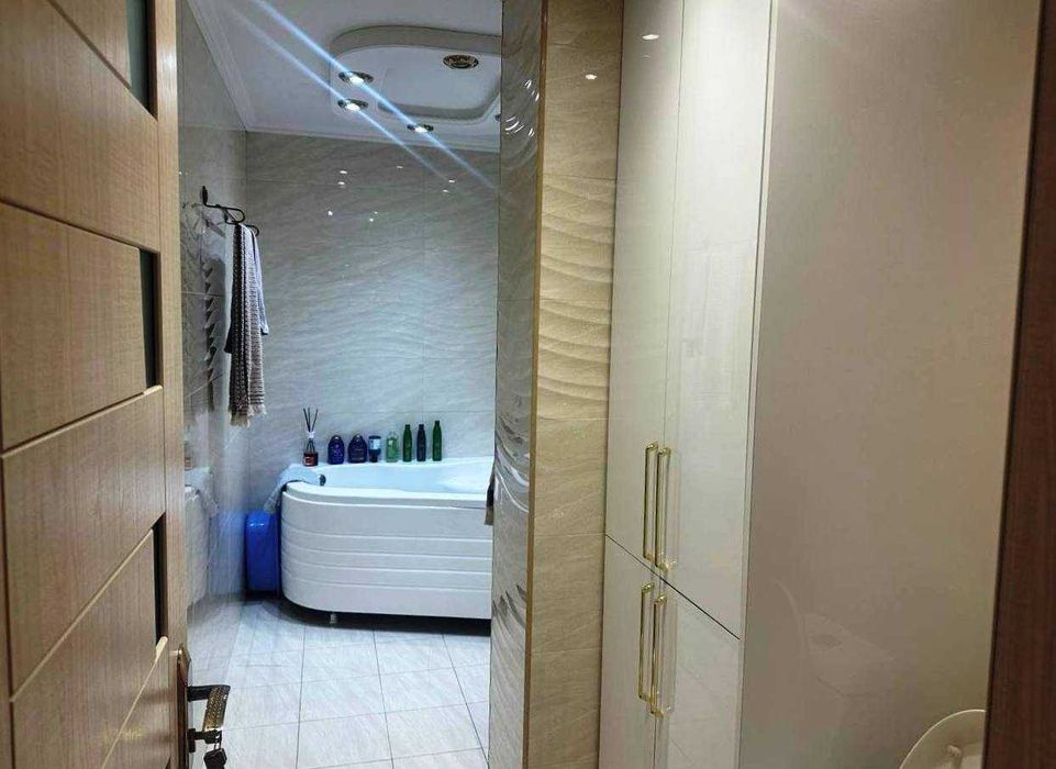 3 ком, Центр Ташкента, улица Бабур, рядом с ТЦ Next и ЖК Seoul Mun