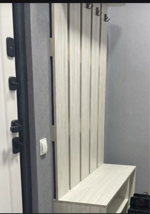 СРОЧНО! Продаётся прихожая с вешалкой и обувницей