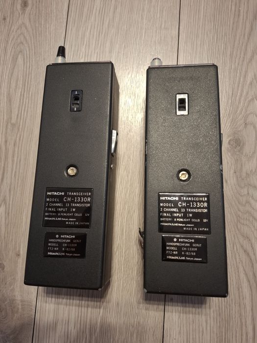 Vand 2 Statii Radio CB Hitachi CH 1330R Vintage