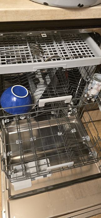 Съдомиялна Bauknecht, в момента все още се използва.