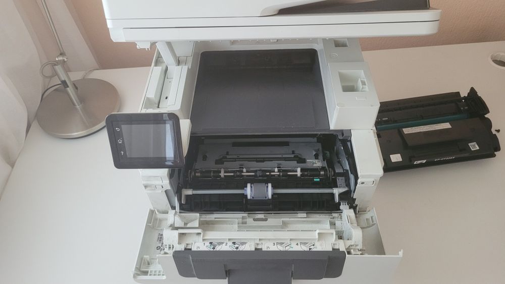 ТОРГ // МФУ Принтер HP LaserJet Pro MFP M426dw