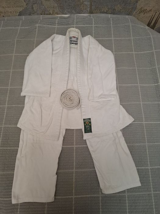 Продам кимано для дзюдо