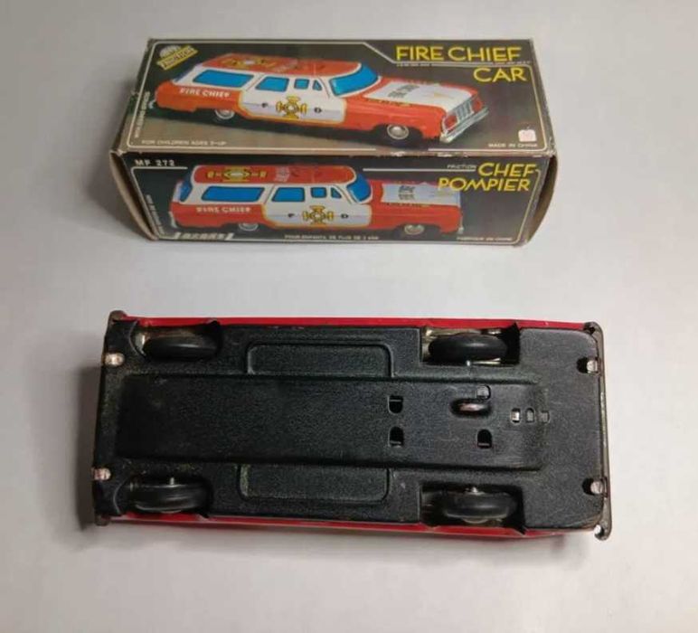 Jucarie veche tabla Chinezeasca MF 272,de colectie, Fire Chief Car