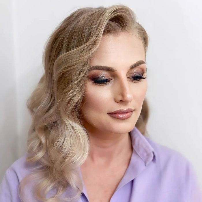 Макияж. Причёски . Выезд.