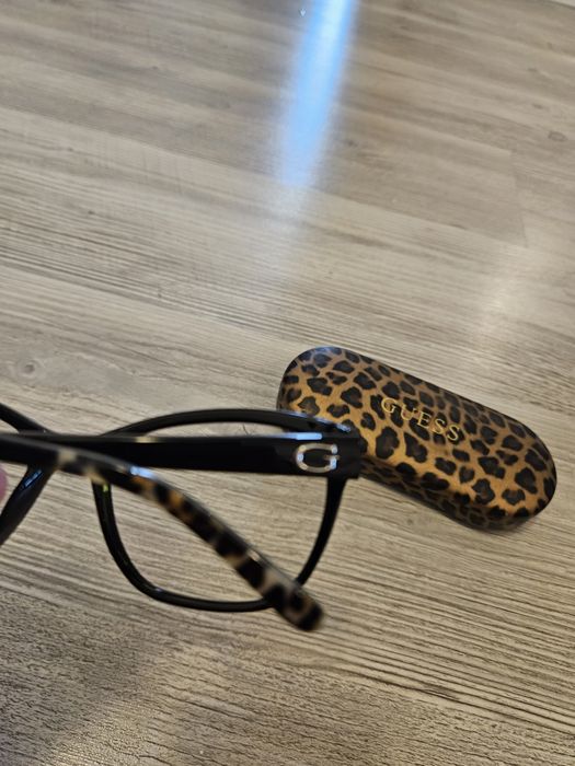 Rama ochelari vedere pentru femei brand Guess model GU2541 001 (54/17/135)
